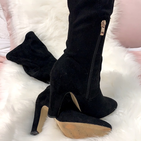 Botas - Picture 2 of 2